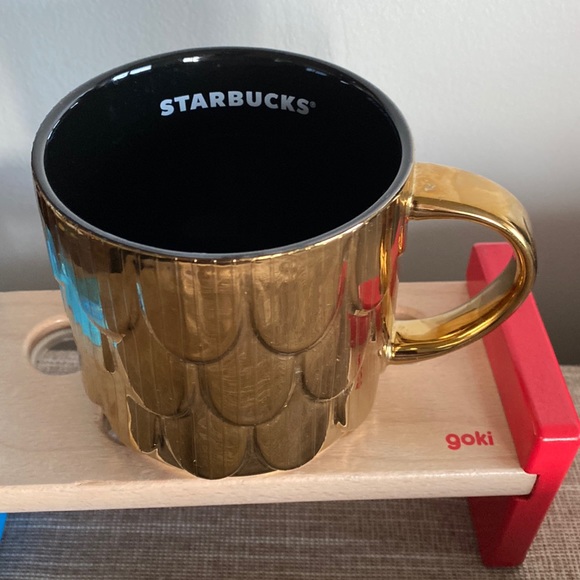 2019 Starbucks Gold Scalloped Mermaid Scales Coffee/ Tea Mug - Picture 1 of 9